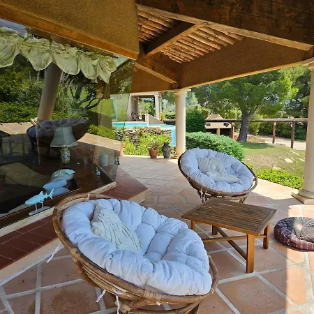 Le Faré 5bedrooms&mezzanine With Swimming Pools, Tennis 15pax *