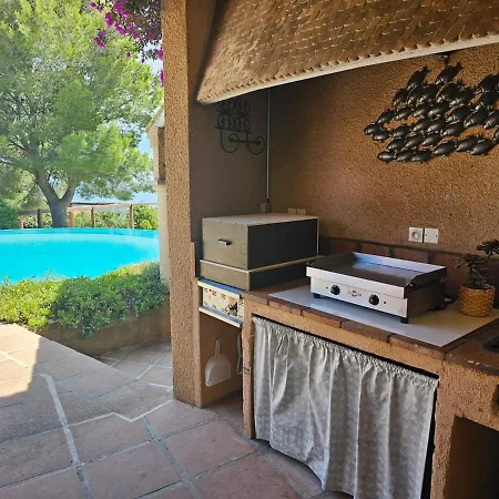 Le Faré 5bedrooms&mezzanine With Swimming Pools, Tennis 15pax