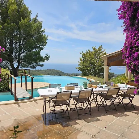 Le Fare 5bedrooms And Mezzanine With Swimming Pools, Tennis 15pax Willa