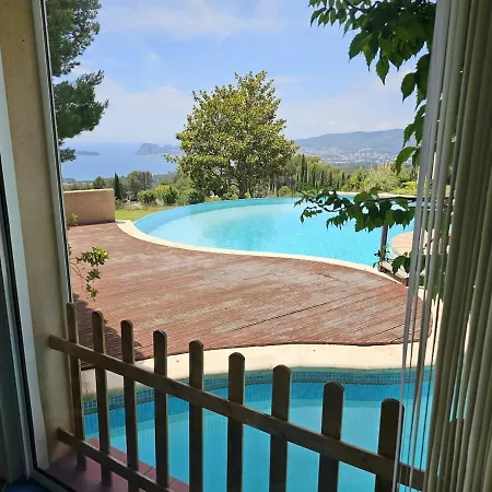 Le Faré 5bedrooms&mezzanine With Swimming Pools, Tennis 15pax *