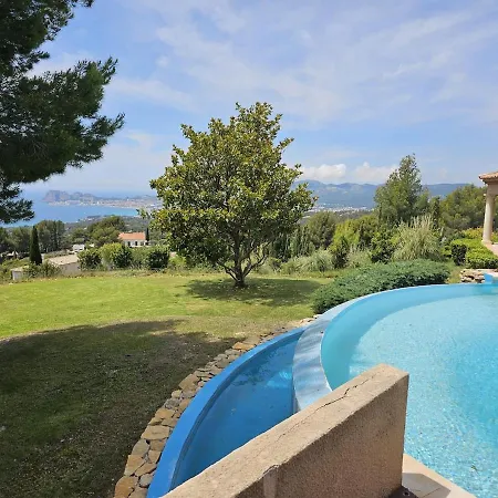 Le Faré 5bedrooms&mezzanine With Swimming Pools, Tennis 15pax Villa *